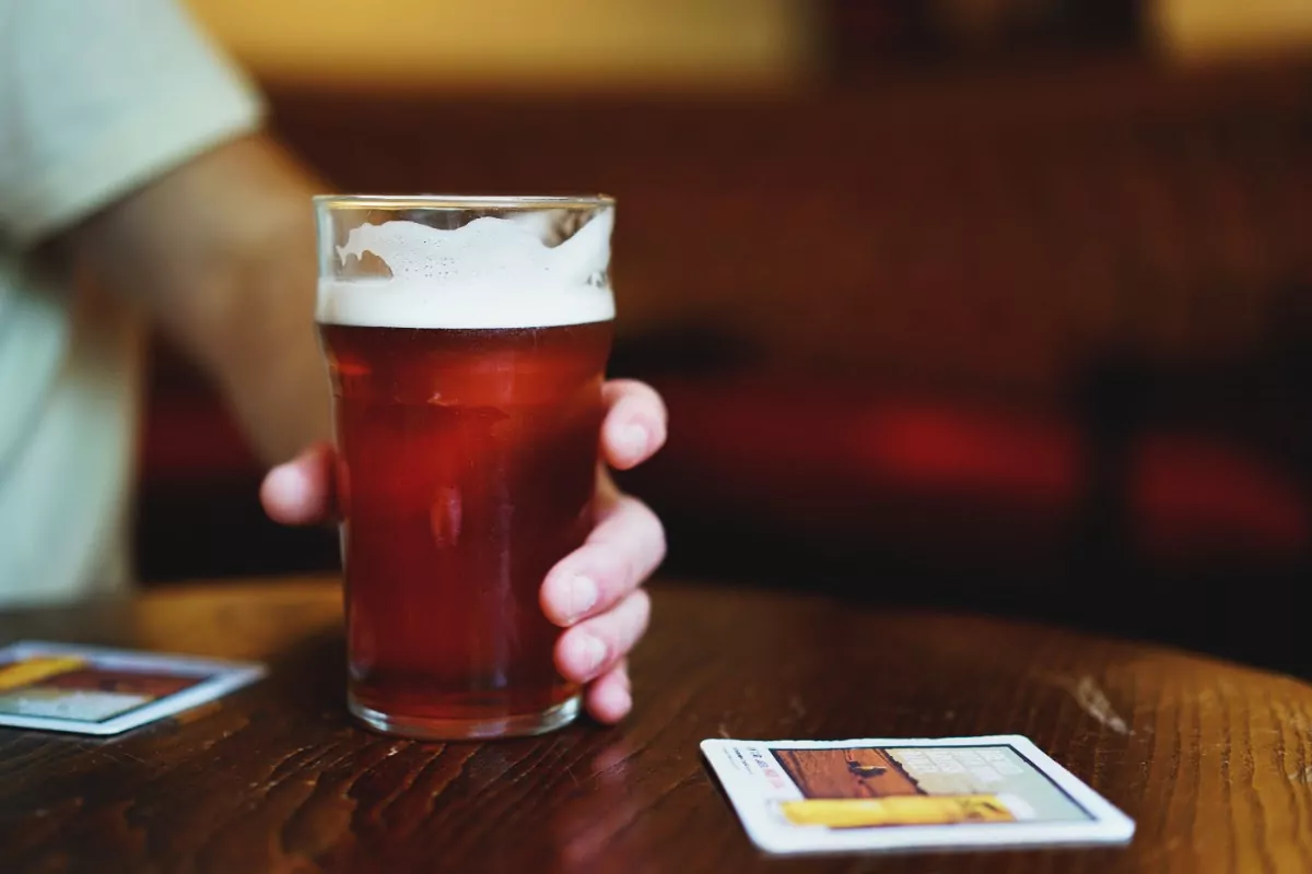 Пиво — любимый напиток британских фанатов регби